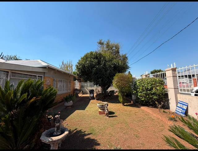3 BEDROOM HOUSE FOR SALE IN REWLATCH